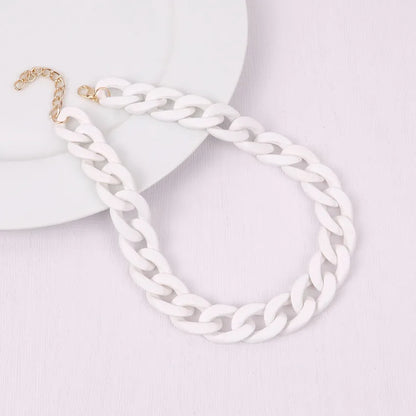 FishSheep Fashion Colorful Acrylic Matte Chain Choker Necklace for Women Statement Resin Wide Chain Collar Neck Jewelry